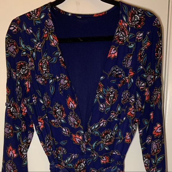 Express Blue Floral Long Sleeve Dress Size Medium - Picture 2 of 3